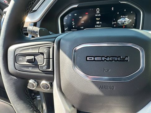 Used 2023 GMC Sierra 1500 Denali w/ Denali Reserve Package AWD/4WD image 26