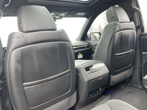 Certified 2024 Cadillac Escalade Premium Luxury w/ LPO, Floor Liner Package image 21