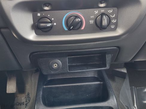 Used 2009 Ford Ranger XLT image 16