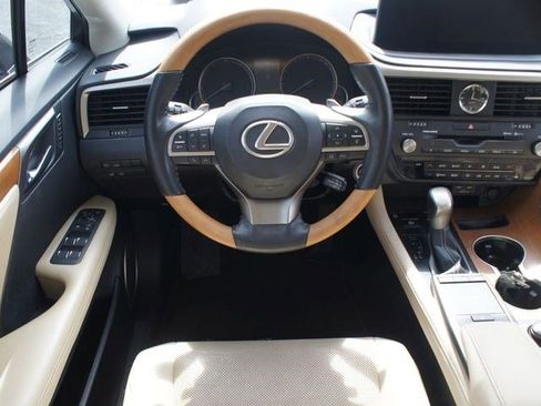 Used 2022 Lexus RX 350 FWD w/ Premium Package image 5