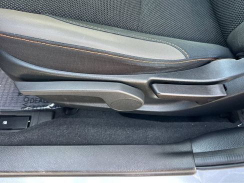 Used 2017 Subaru Crosstrek 2.0i Premium image 30