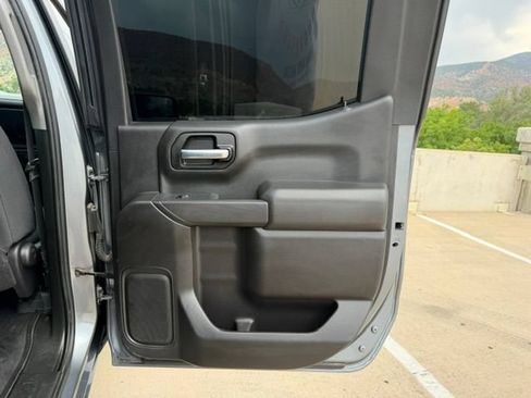 Used 2021 Chevrolet Silverado 1500 Custom Trail Boss w/ Safety Confidence Package AWD/4WD image 17