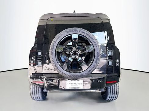 New 2026 Land Rover Defender 110 X-Dynamic SE AWD/4WD image 6