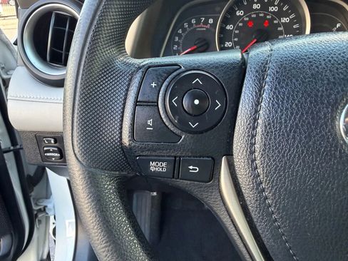 Used 2013 Toyota RAV4 XLE image 39