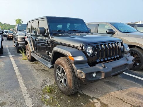 Used 2018 Jeep Wrangler Unlimited Sport S AWD/4WD image 10