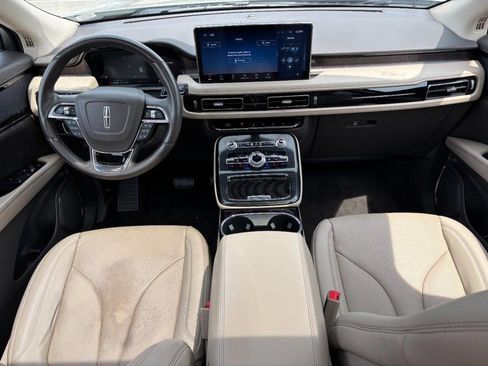 Used 2023 Lincoln Nautilus Reserve FWD image 13