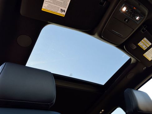 New 2026 Ford F150 Lariat w/ Equipment Group 502A High image 24