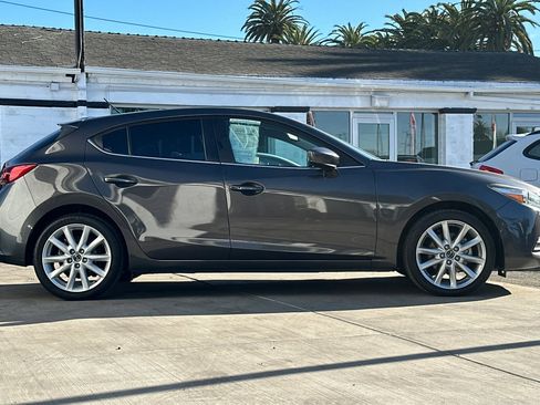 Used 2017 MAZDA MAZDA3 Touring image 3