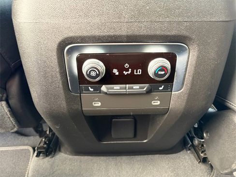 Used 2023 GMC Yukon AT4 image 24