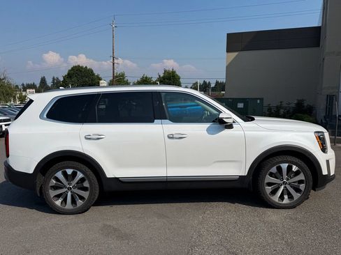 Used 2020 Kia Telluride S AWD/4WD image 3