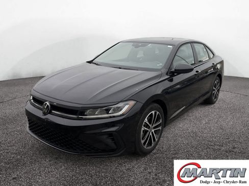 Used 2025 Volkswagen Jetta Sport FWD image 1
