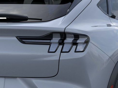 New 2026 Ford Mustang Mach-E Select image 21