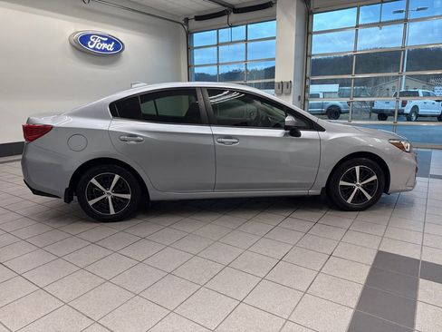 Used 2019 Subaru Impreza 2.0i Premium image 13