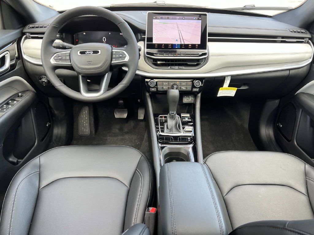 Used 2026 Jeep Compass Limited w/ Sun, Sound & Navigation Group AWD/4WD image 13