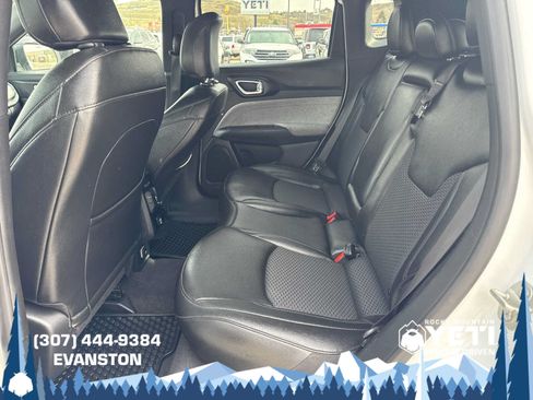 Used 2024 Jeep Compass Latitude AWD/4WD image 20