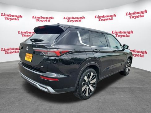 Used 2025 Mitsubishi Outlander SE AWD/4WD image 24