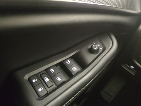 Used 2023 Jeep Grand Cherokee Altitude AWD/4WD image 29