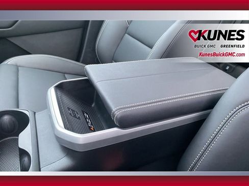 New 2026 GMC Terrain Elevation w/ Elevation Premium Package image 27