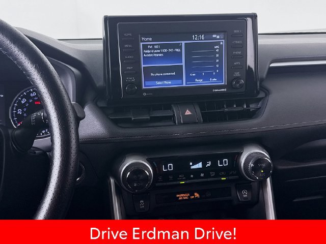 Used 2021 Toyota RAV4 XLE FWD image 20