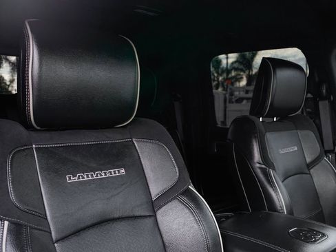 Used 2022 RAM 2500 Laramie w/ Night Edition image 41