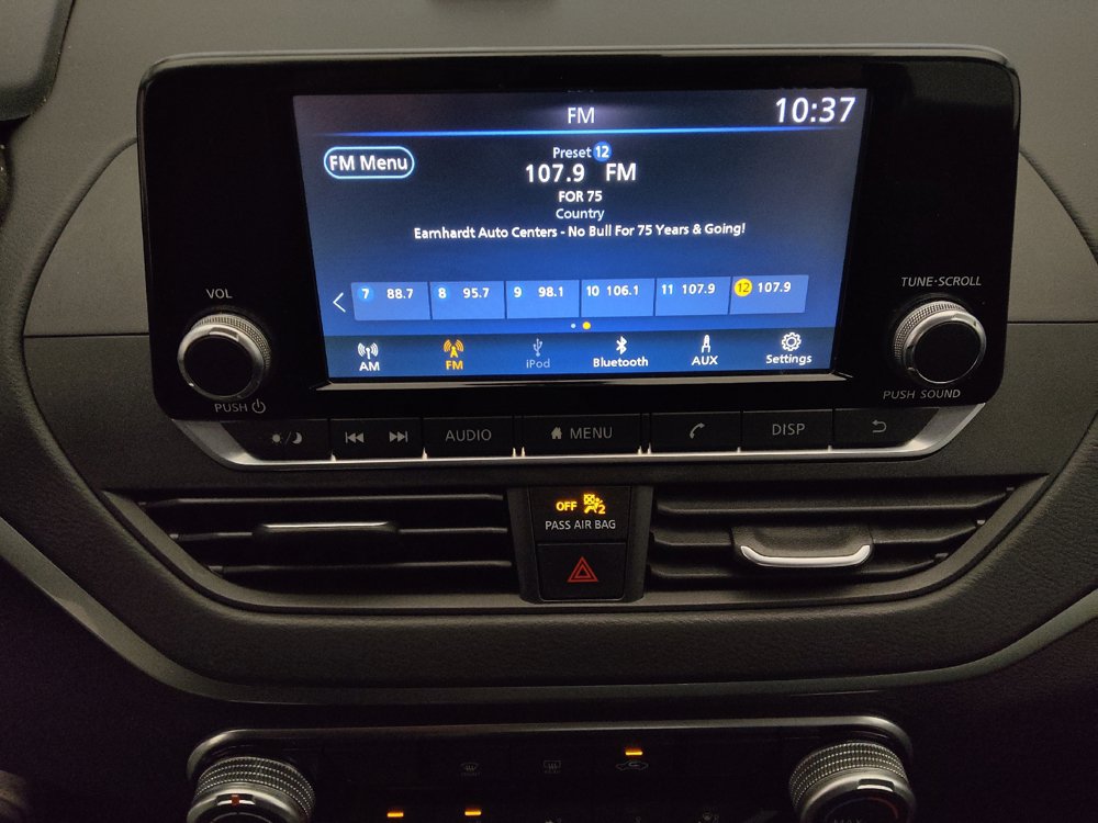 Used 2024 Nissan Altima 2.5 S FWD image 25