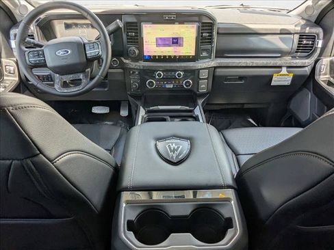 New 2025 Ford F250 Lariat w/ Lariat Ultimate Package AWD/4WD image 15