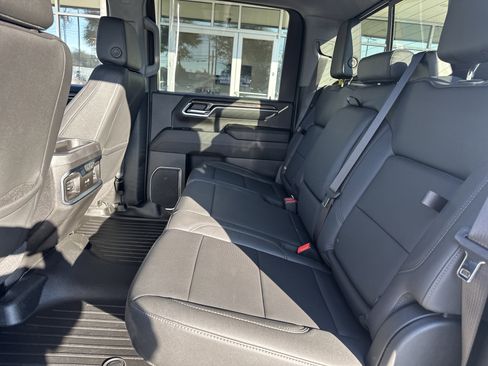 Used 2024 Chevrolet Silverado 2500 LTZ w/ LTZ Premium Package image 12