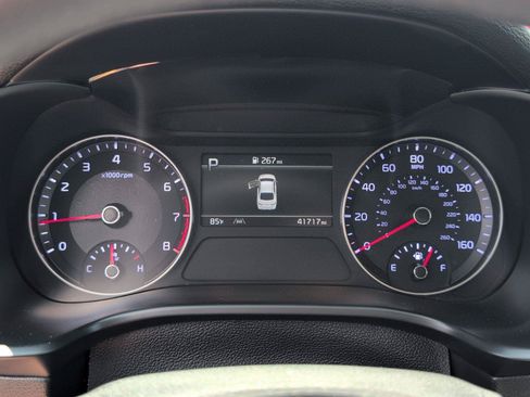 Used 2024 Kia Forte Sedan FWD image 27