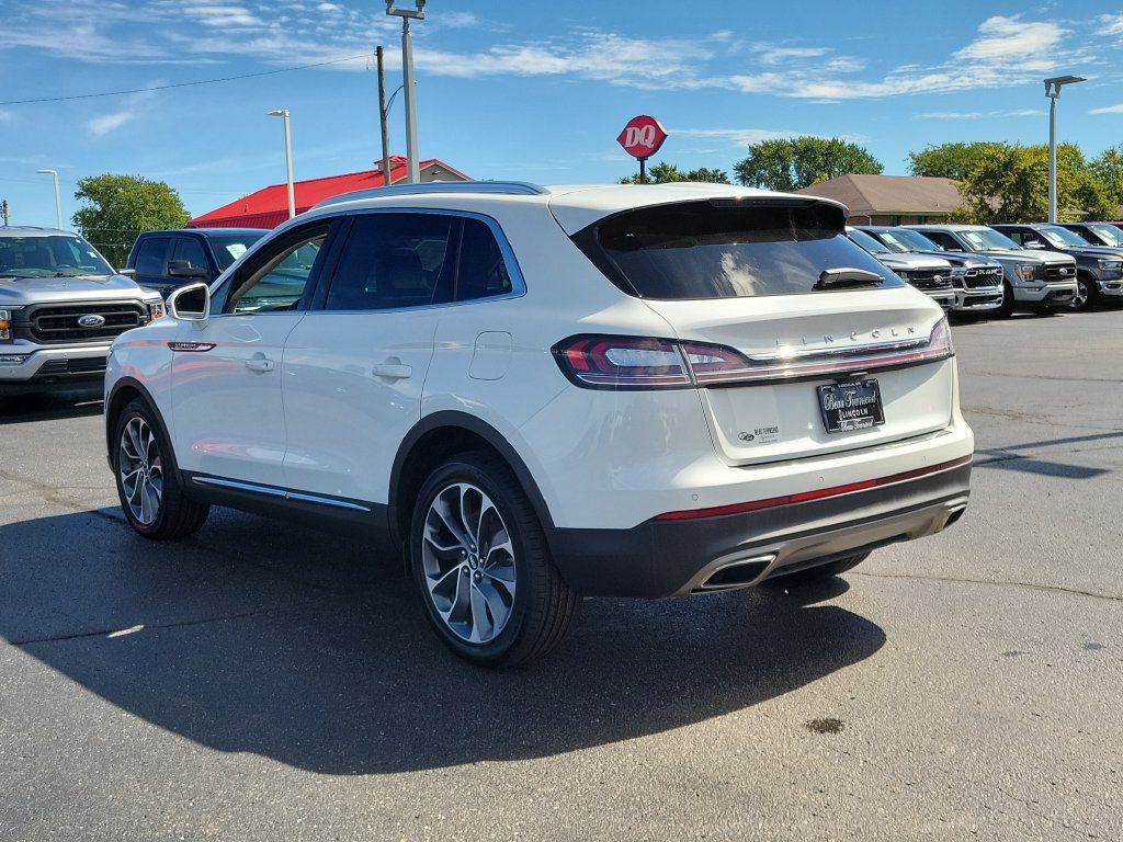 Certified 2023 Lincoln Nautilus Reserve AWD/4WD image 6