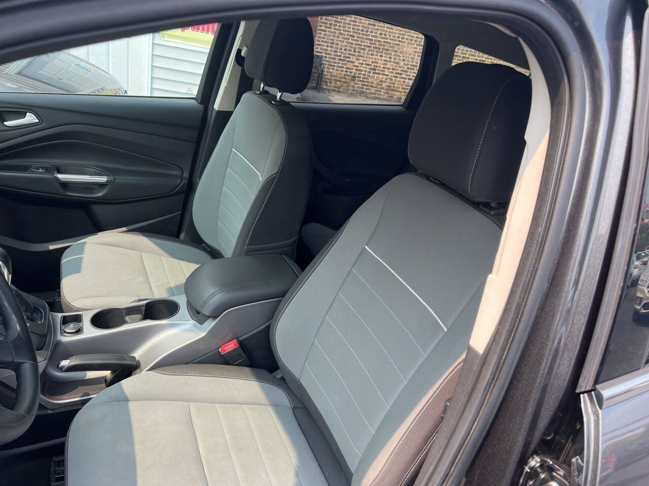 Used 2015 Ford Escape SE w/ Equipment Group 201A FWD image 9