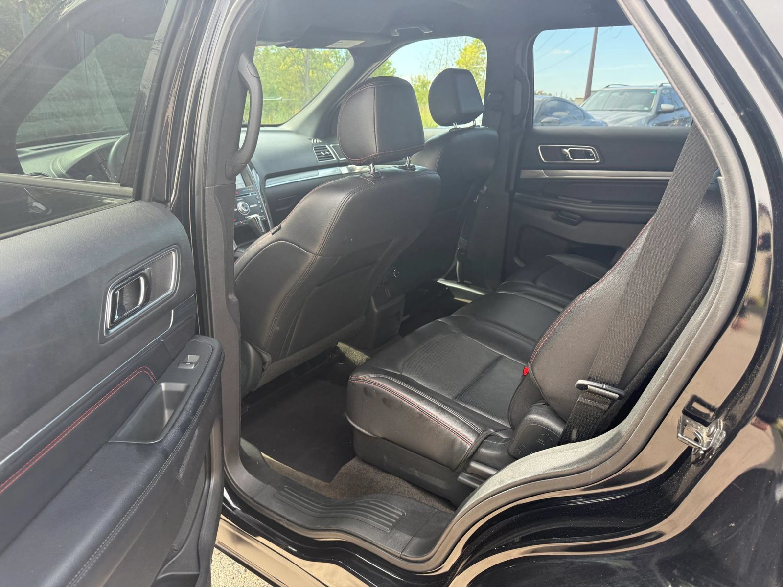 Used 2017 Ford Explorer Sport AWD/4WD image 14