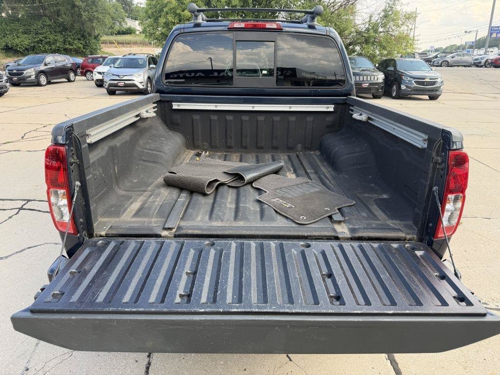 Used 2020 Nissan Frontier PRO-4X w/ Pro-4x Utility Package AWD/4WD image 8