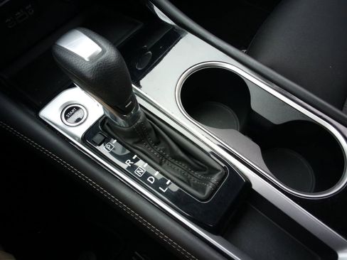 Used 2023 Nissan Altima 2.5 SV image 24