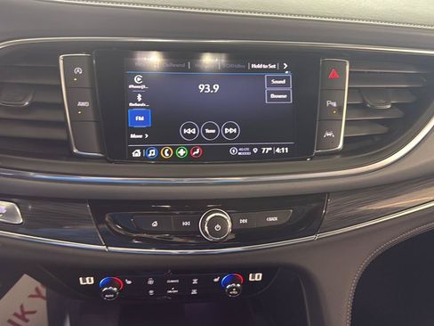 Used 2024 Buick Enclave Essence w/ LPO, Floor Liner Package AWD/4WD image 19