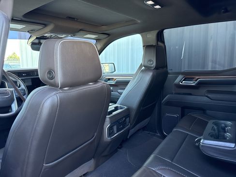 Used 2022 GMC Sierra 1500 Denali w/ Denali Reserve Package image 30