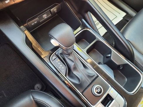 Used 2024 Kia Telluride LX image 15