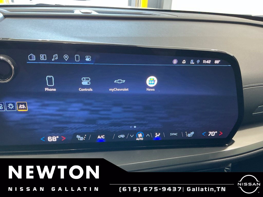 Used 2024 Chevrolet Traverse LT FWD image 33