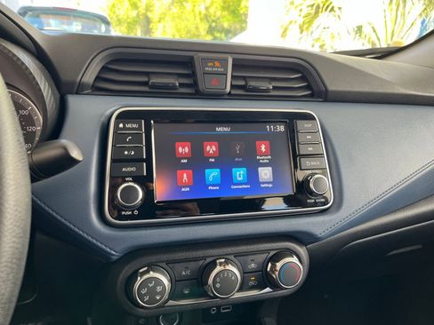 Used 2025 Nissan Versa SV image 20