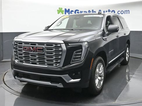 Used 2025 GMC Yukon Denali w/ LPO, Floor Liner Package image 19