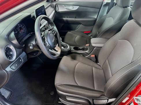 Used 2023 Kia Forte LXS w/ LXS Technology Package image 12