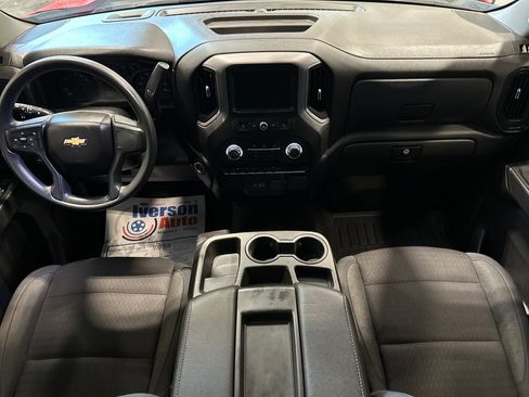 Used 2022 Chevrolet Silverado 1500 Custom AWD/4WD image 27