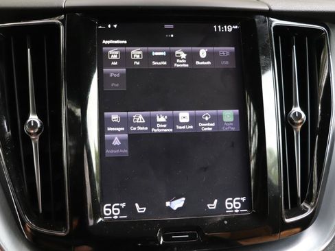 Used 2019 Volvo XC60 T6 Momentum w/ Premium Package AWD/4WD image 23