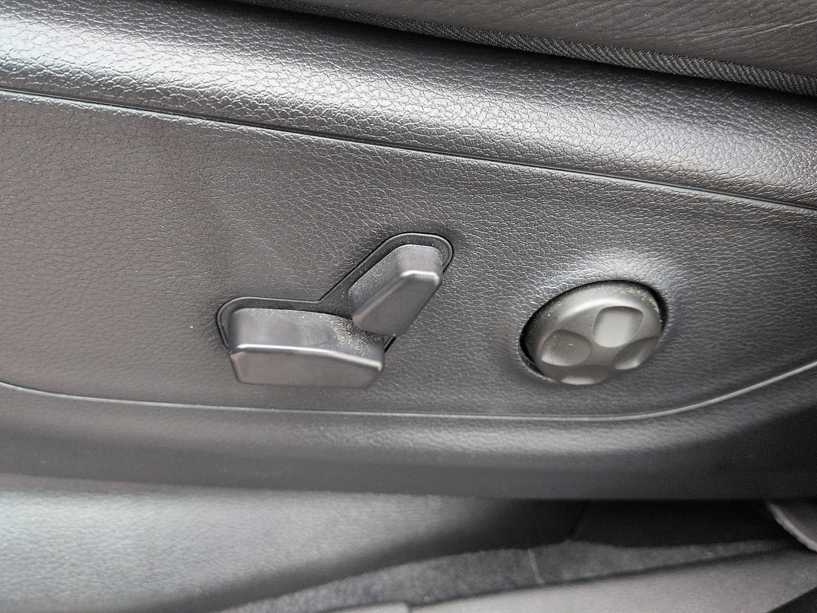 Used 2026 RAM 1500 RHO AWD/4WD image 16