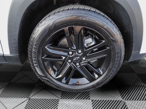 Used 2024 Chevrolet Trax ACTIV w/ Driver Confidence Package FWD image 34