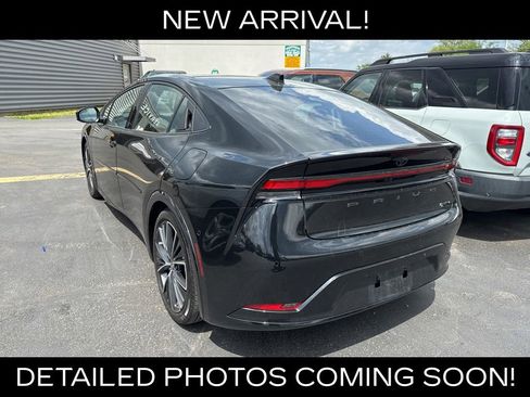 Used 2024 Toyota Prius Limited w/ Limited Premium Package FWD image 3