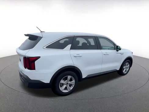 Used 2023 Kia Sorento LX image 15