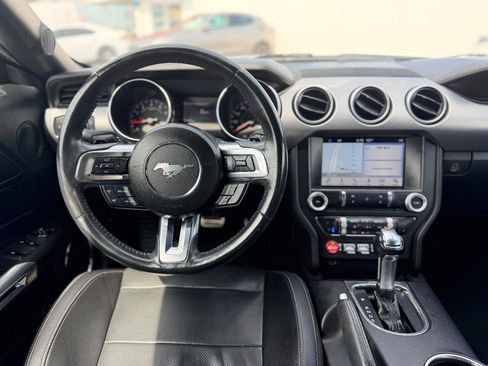 Used 2018 Ford Mustang GT Premium RWD image 19