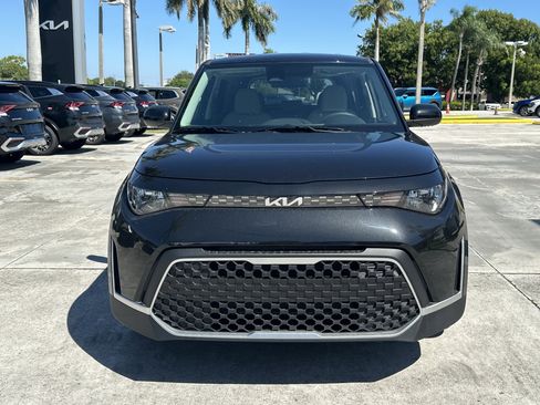 New 2025 Kia Soul LX w/ LX Technology Package image 3
