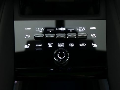 New 2026 Porsche Macan 4 Electric image 27