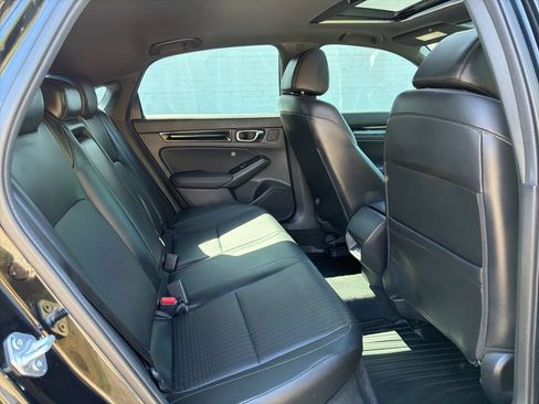 Used 2022 Honda Civic Sport Touring image 10